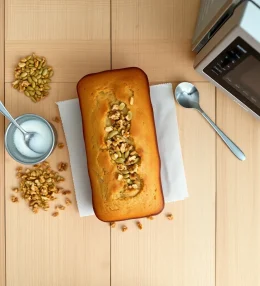 Moist Banana Bread (Vegan)